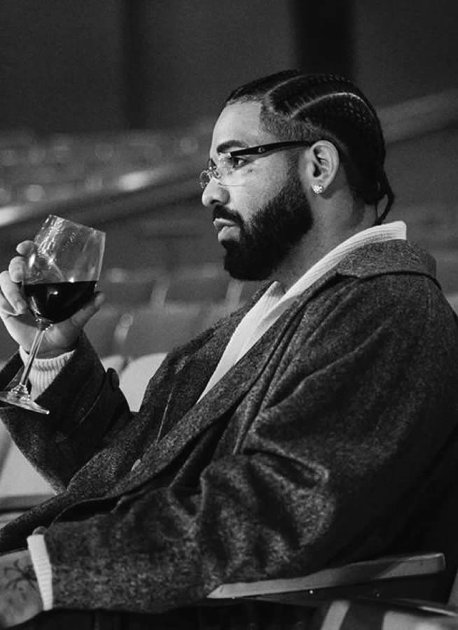 Drake Booking, Instagram Marketing & Brand Requests | SIN MANAGEMENT